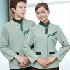 Đồng phục tạp vụ nhà hàng với màu sắc sang trọng.