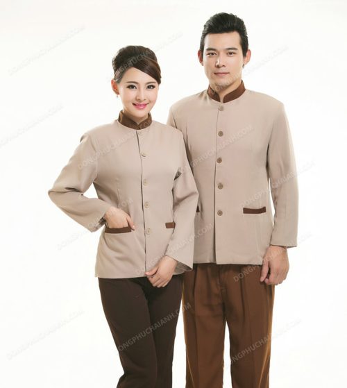 Đồng phục tạp vụ nhà hàng với thiết kế năng động.