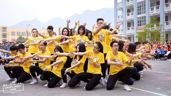 ao-dong-phuc-nhom-01