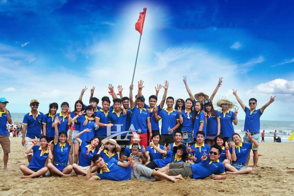 Áo thun đồng phục công ty mang đến nhiều ý nghĩa to lớn cho doanh nghiệp