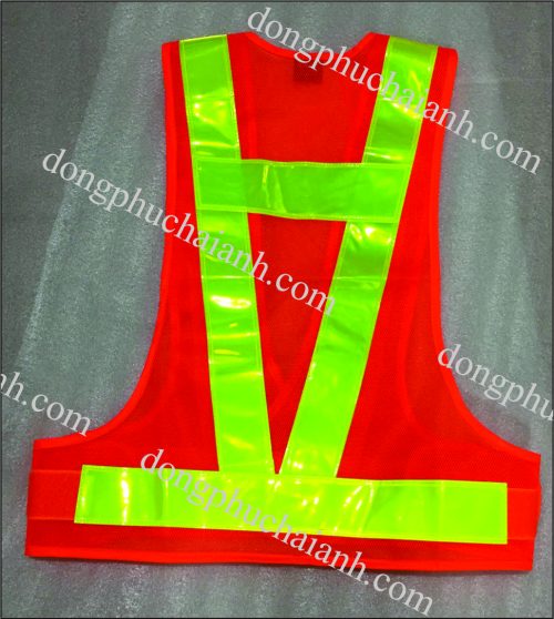 Trên những mẫu đồng phục áo gile bảo hộ lao động có những vị trí như ngực trái, lưng áo có thể dùng để in ấn, thêu tên công ty, logo.