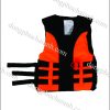 Thiết kế đồng phục gile bảo hộ lao động cần có sự phù hợp cao để không cản trở những hoạt động, vận động trong công việc.