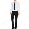Bạn sẽ hoàn toàn tự tin trong bộ đồng phục quản lý nhà hàng của Hải Anh