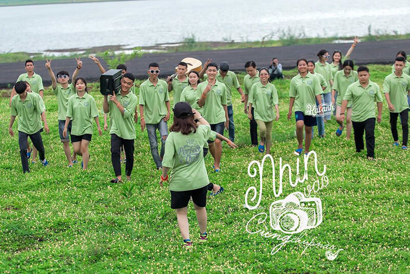 Đồng phục Hải Anh – Địa chỉ làm áo đồng phục lớp đẹp giá rẻ ở Ninh Thuận với hơn 10 năm kinh nghiệm trong nghề.