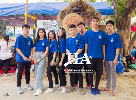 Làm đồng phục lớp đẹp giúp gắn kết chặt chẽ tình đoàn kết các thành viên trong lớp 