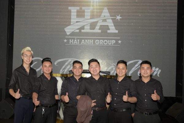 Tập thể ban lãnh đạo công ty Đồng phục Hải Anh
