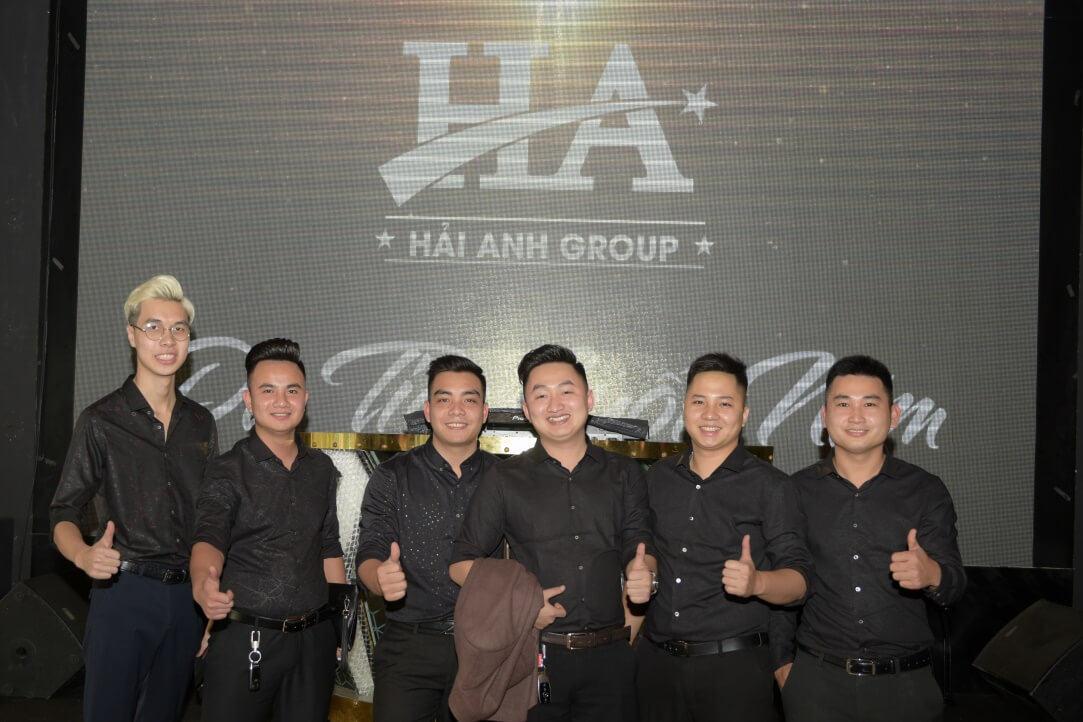 Tập thể ban lãnh đạo công ty Đồng phục Hải Anh