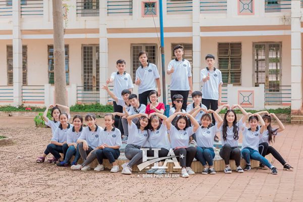 Các mẫu thiết kế áo lớp chứa đựng những ý nghĩa riêng biệt