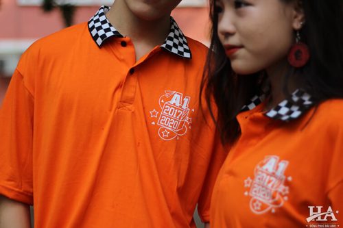 Mẫu áo lớp caro màu cam A1