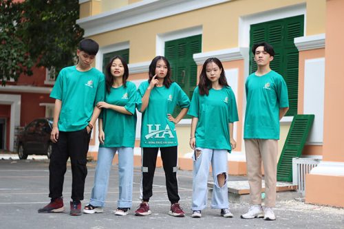Mẫu áo lớp oversize cổ tròn màu lý AK30