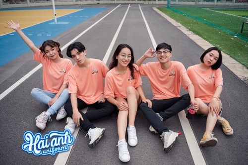 Mẫu áo lớp oversize cổ tròn màu cam coral A3