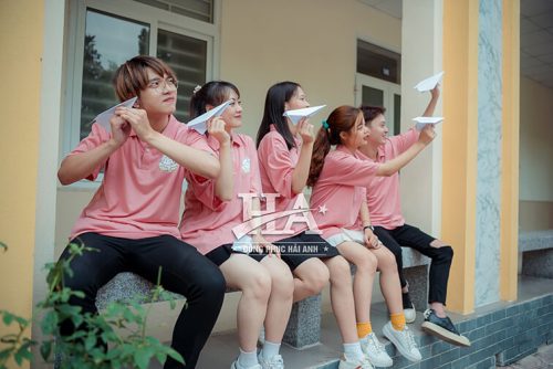Mẫu áo lớp polo oversize màu hồng passion