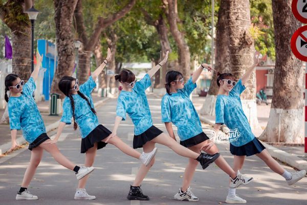Đồng phục Hải Anh – Địa chỉ làm áo lớp tại Đắk Lắk giá rẻ, chất lượng