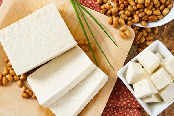 Đậu phụ là món ăn bổ dưỡng tuy đơn giản nhưng rất tốt cho học sinh đang ôn thi cuối cấp.