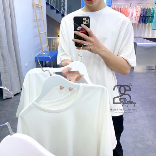Áo thun cotton TC màu trắng gạo có độ thoáng mát và co dãn tốt