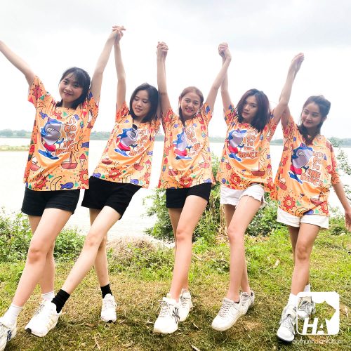 Mẫu áo thun đồng phục du lịch slogan Lets go to the beach