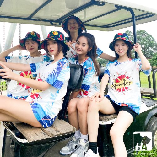Mẫu áo thun đồng phục du lịch slogan "Summer Time"