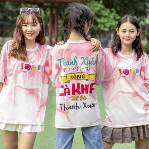 Nữ sinh mix áo thun cùng váy ngắn tăng thêm nét nữ tính