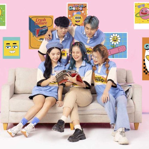 Áo lớp gene màu bích đậm trong bộ sưu tập mới nhất