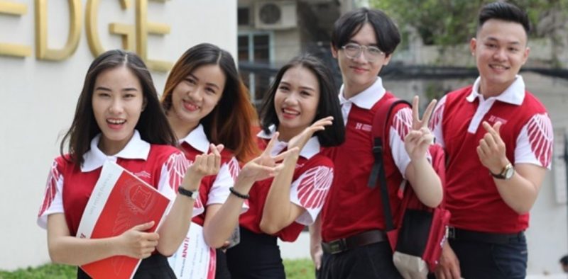 Mẫu đồng phục đại học quốc tế được thiết kế đẹp, ấn tượng
