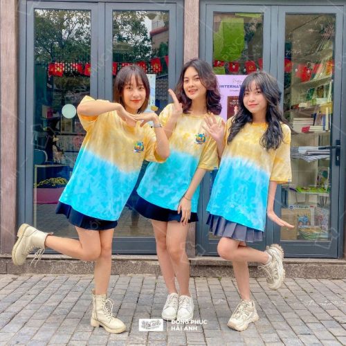 Mẫu áo lớp Ombre với thiết kế tinh tế, nổi bật