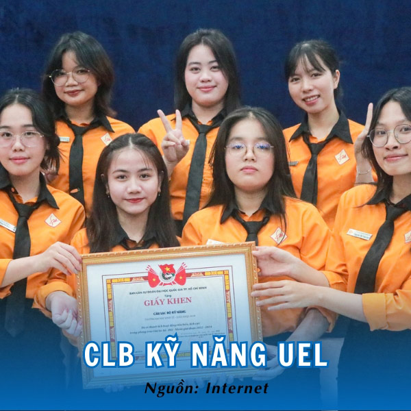 Áo đồng phục sơ mi thắt caravat của CLB Kỹ Năng UEL