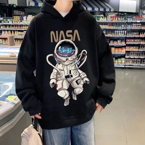 Mẫu áo khoác nỉ hoodie thiết kế tone màu đen truyền thống