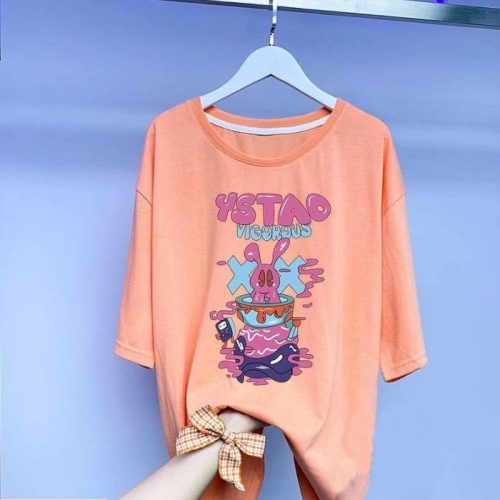 Mẫu áo oversize hình in bad rabbit màu hồng