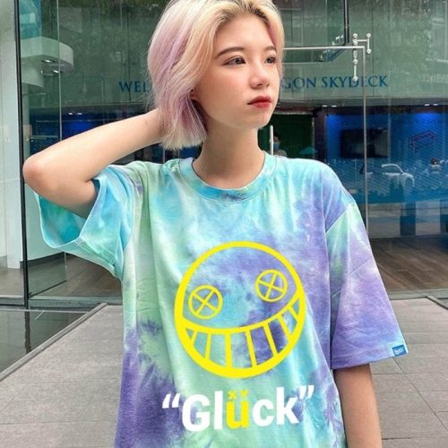 Mẫu áo thun hình mặt cười Gluck thiết kế phong cách loang màu