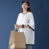 Áo thun hình tàu vũ trụ với phong cách thiết kế hiện đại, trẻ trung
