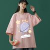 Mẫu áo thun hình in Dream Universe màu hồng cá tính