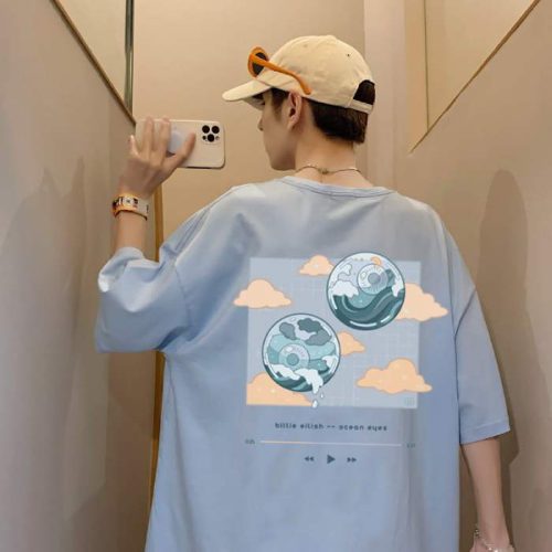 Mẫu áo màu xanh dương được nhiều bạn trẻ genZ yêu thích