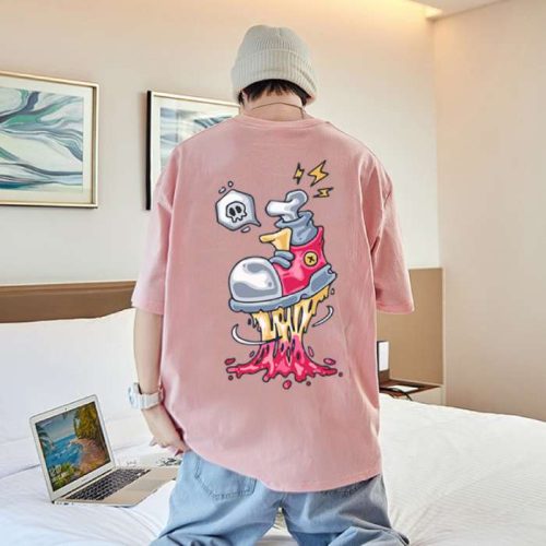 Chiếc áo thun in hình độc đáo màu hồng pastel