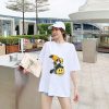 Mẫu áo thun Drew chim nhiều màu tông màu trắng