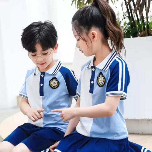 Chiếc áo may chất liệu vải cotton thoáng mát, hút mồ hôi tốt