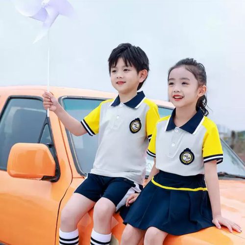 Chiếc áo may bằng chất liệu vải cotton cao cấp, mềm mịn