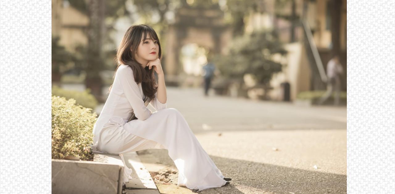 Mặc áo dài học sinh đi với giày gì đẹp, nổi bật