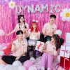 Mẫu áo lớp Dynamic màu hồng pastel