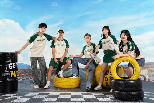 Mẫu Áo Lớp Polo Oversize Tay Raglan Màu Kem Cheese - Hình 2