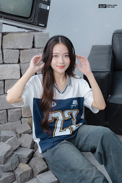 Áo lớp Iconic cá tính, trẻ trung