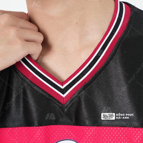Áo Lớp Sporty Màu Đen Phối Thân Màu Đỏ