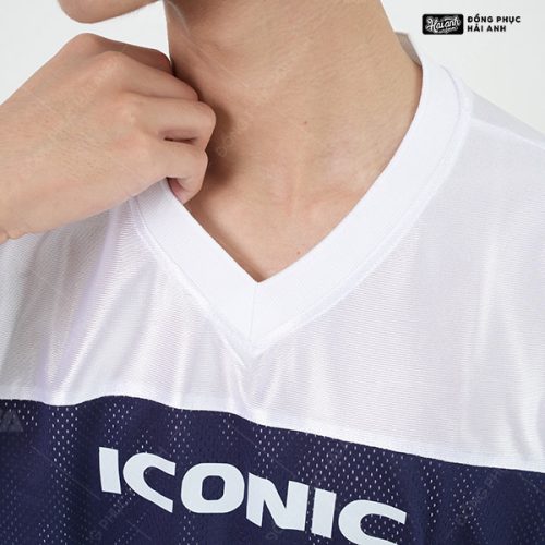 Mẫu Áo Lớp OverSize Sporty Màu Trắng