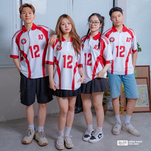 Áo Lớp Polo Oversize Trophy Màu Trắng Gạo Phối Cổ
