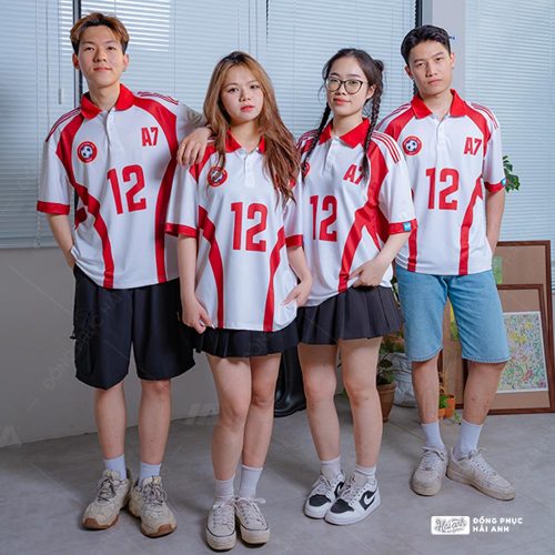 Mẫu Áo Lớp Polo Oversize Trophy Màu Trắng Gạo