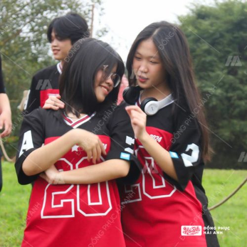 Mẫu áo lớp polo oversize Iconic đặc sắc