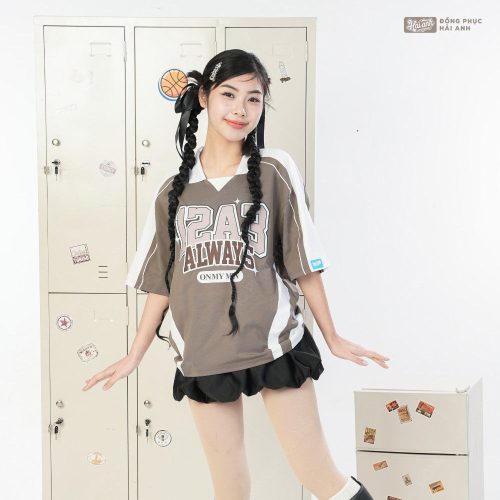 Moster màu xám chì -  Mẫu áo lớp “gây thương nhớ” với phong cách tự do, phóng khoáng