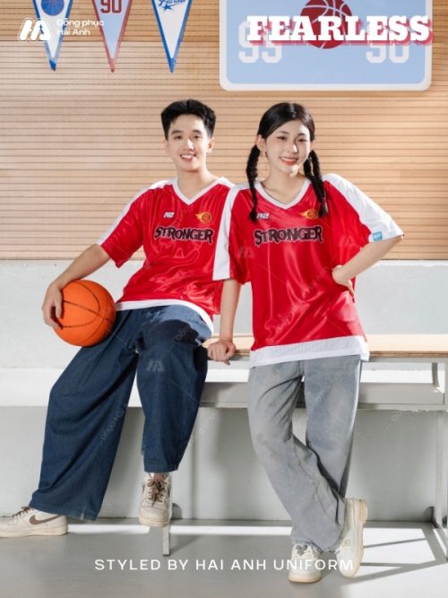 Áo lớp Fearless cổ tim màu đỏ đô tại Hải Anh Uniform
