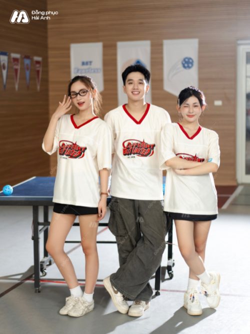 Áo thun đồng phục oversize kem cheese có thể phối đồ linh hoạt