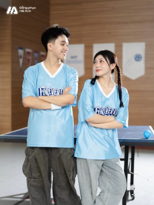 Mẫu áo thun oversize màu xanh da trời - Hình 4