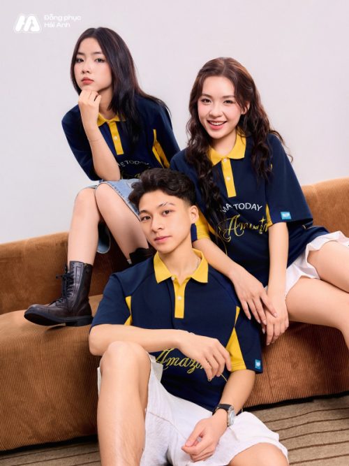 Tips mix & match đồ với đồng phục áo lớp polo màu xanh đen